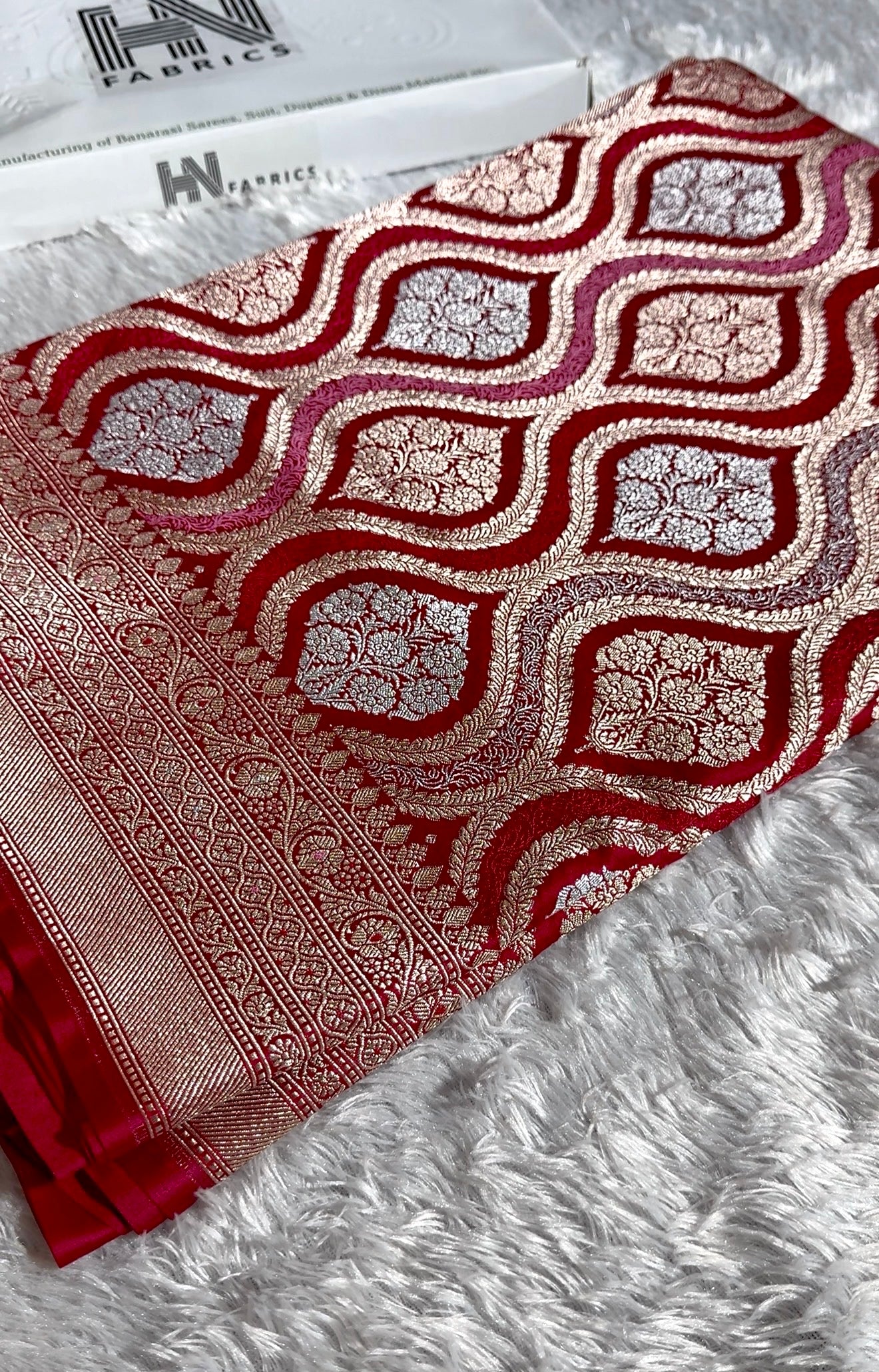 BANARASI MASHRU KATAN SILK SAREE MENAKARI WORK HN500
