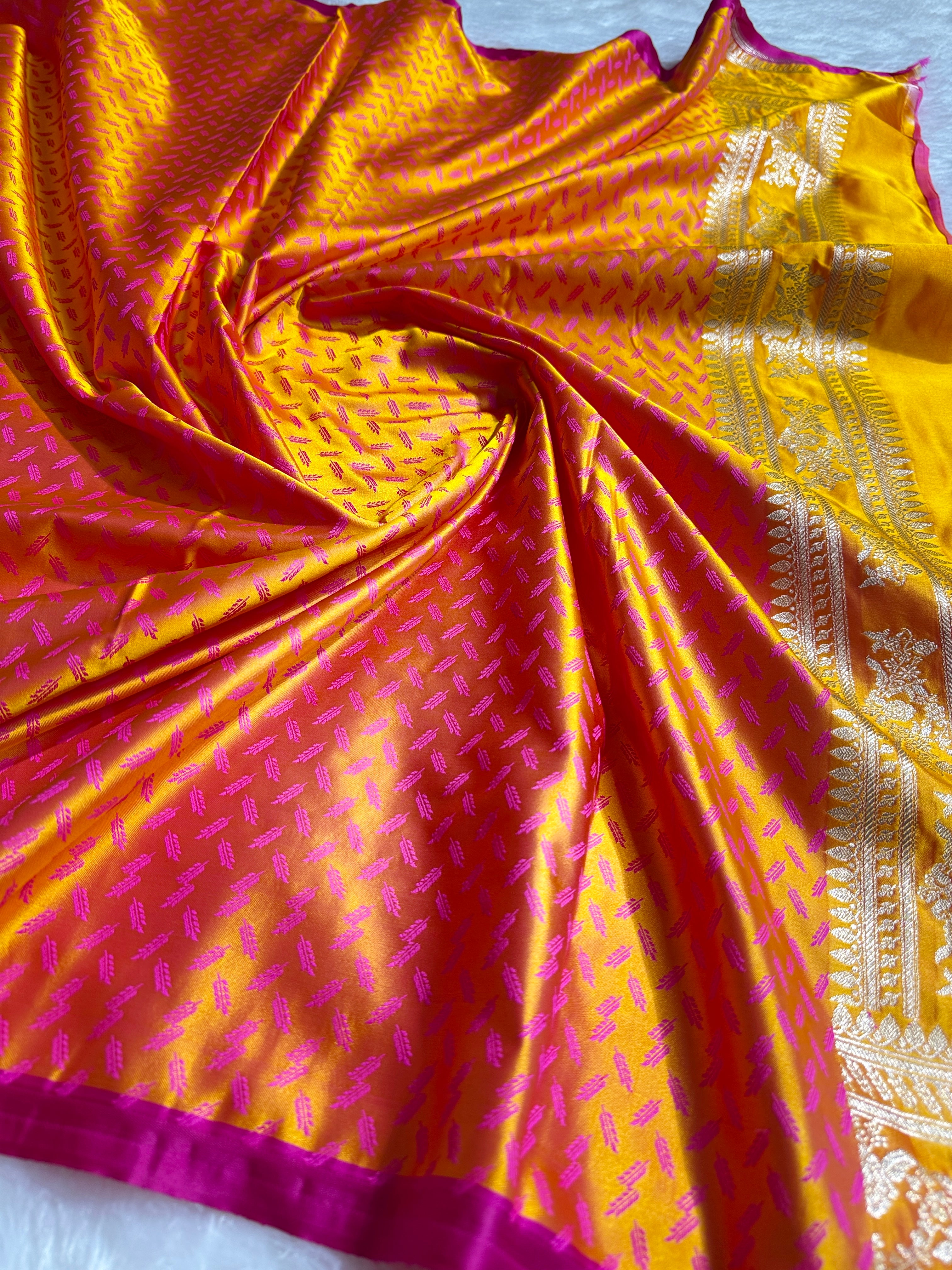 BANARASI MASHRU KATAN SILK SAREE HM529