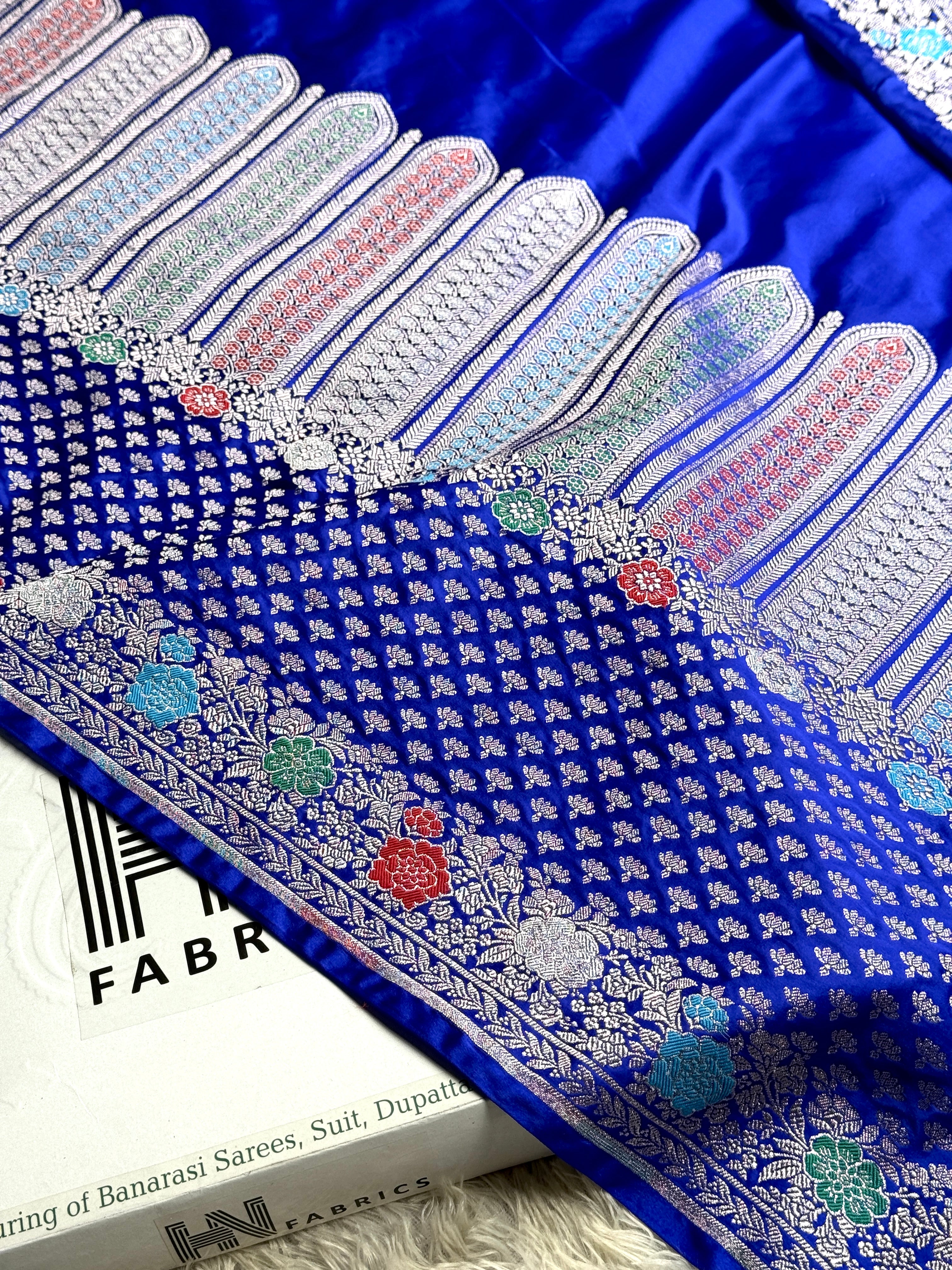 BANARASI MASHRU KATAN SILK SAREE MENAKARI WORK HN700