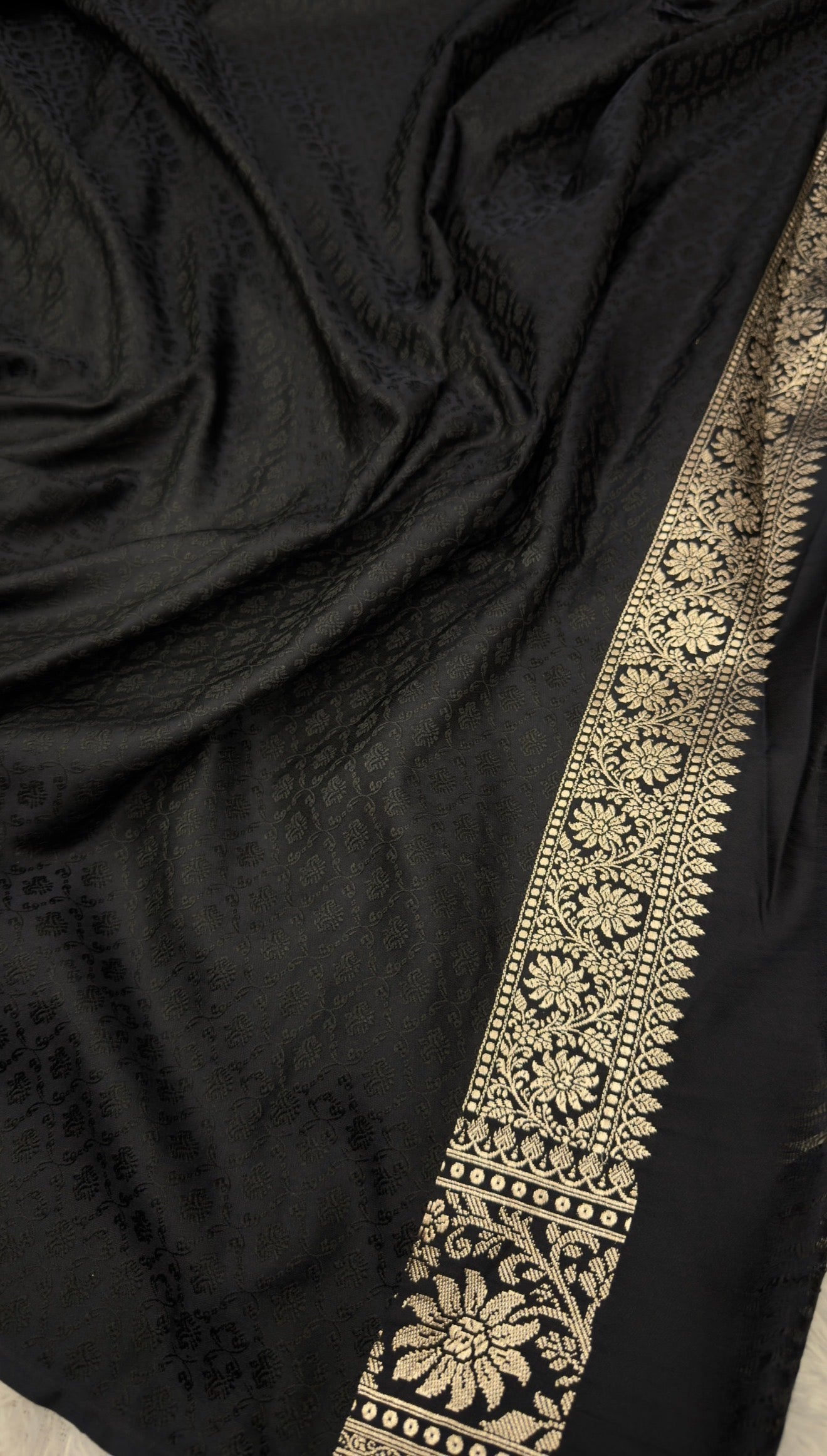 BANARASI MASHRU KATAN SILK SAREE MENAKARI WORK HN155