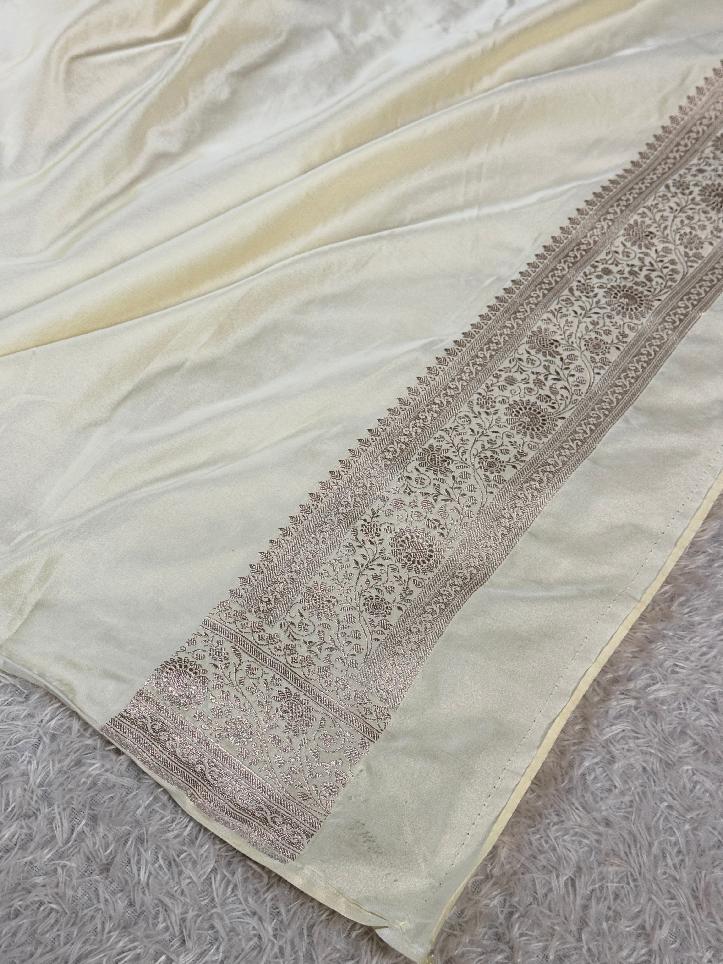 GHUNGROO MASHRU KATAN SILK SAREE WITH CONTRAS GH001