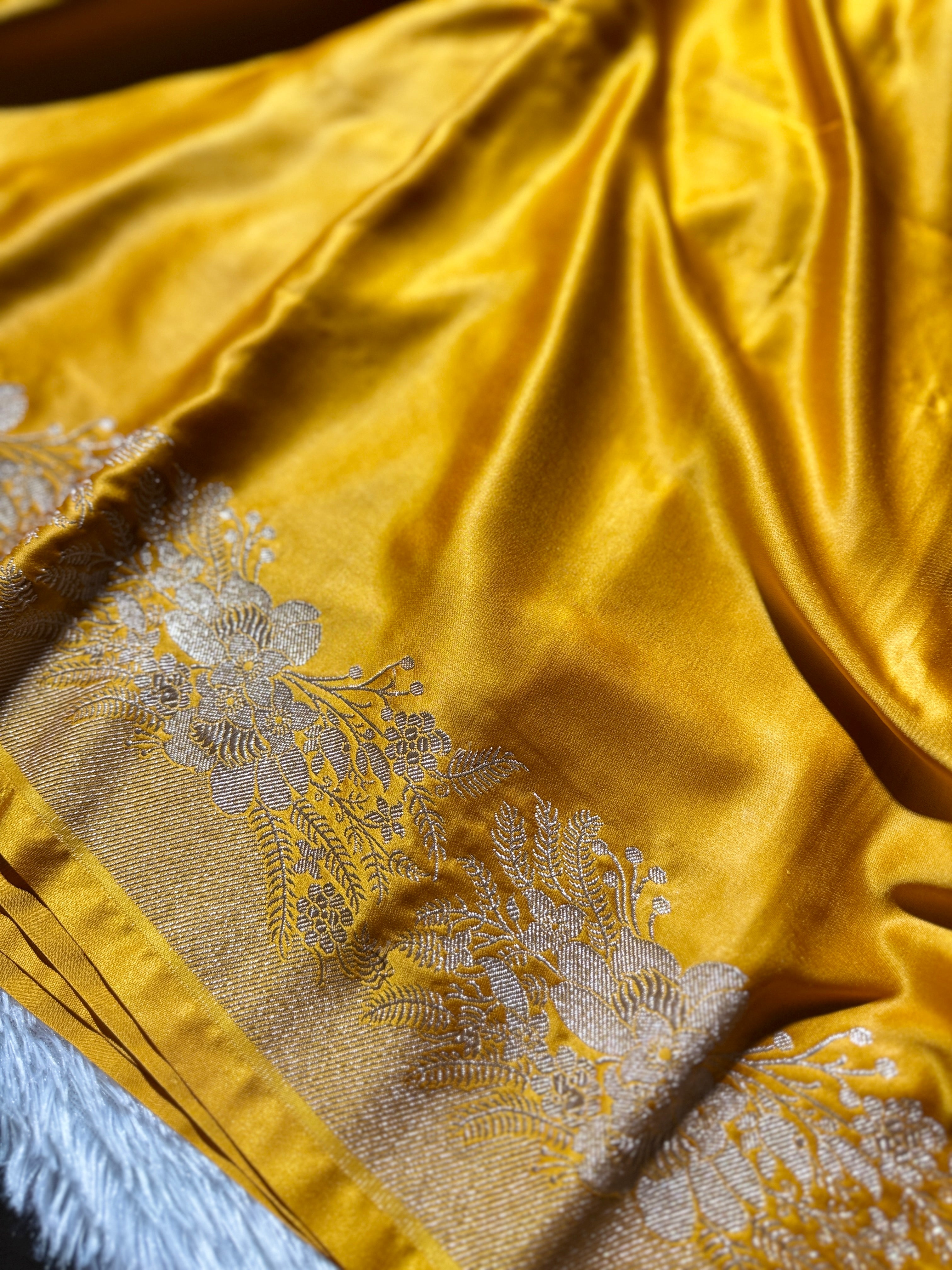 BANARASI MASHRU KATAN SILK SAREE HN133