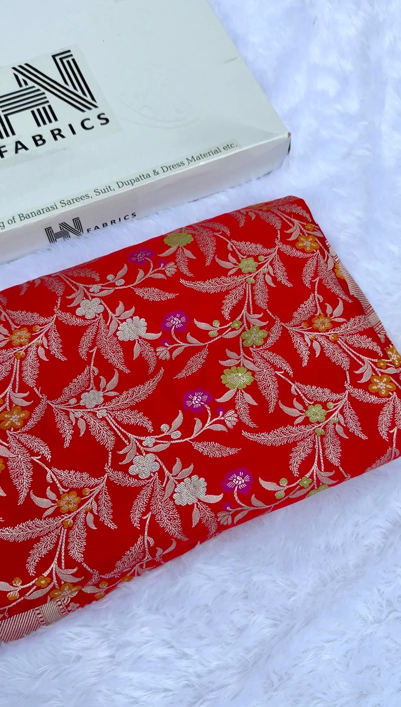 BANARASI MASHRU KATAN SILK SAREE MENAKARI WORK HN119