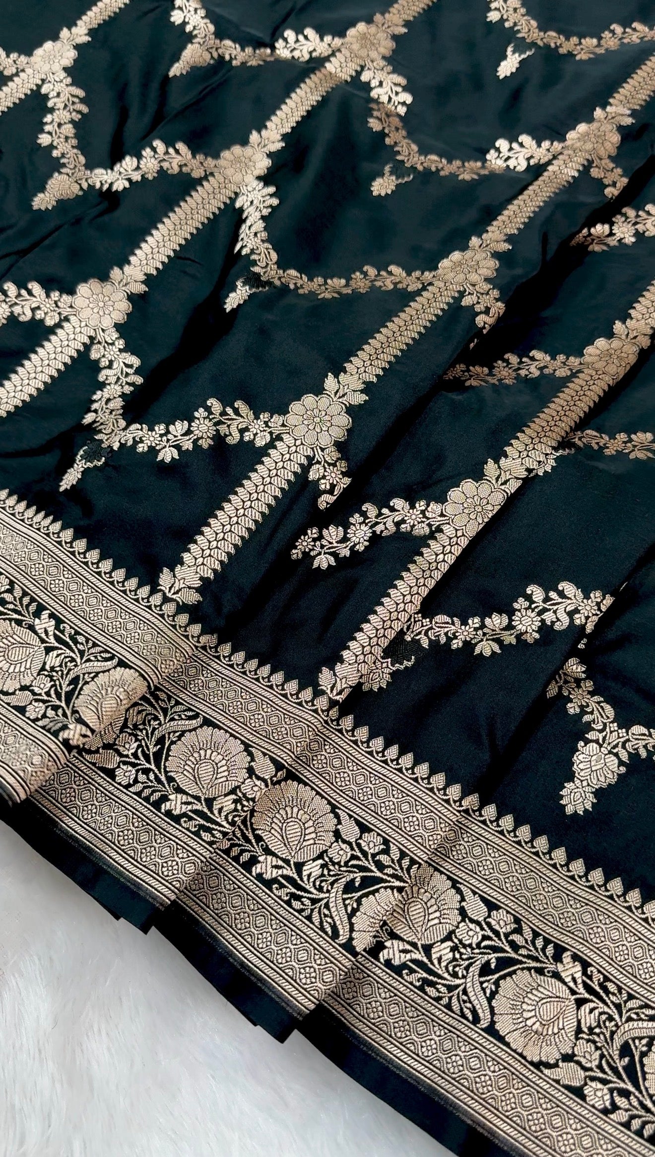 Banarasi Mashru Katan Silk Saree HN125